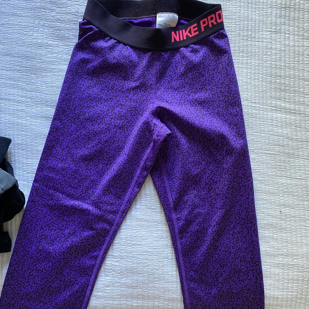 Nike pro - dri fit knee length work out pants